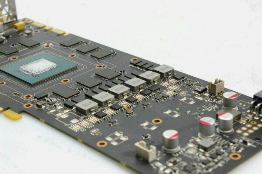 NVIDIA-GeForce-GTX-1080-PCB-4-900x600.jpg