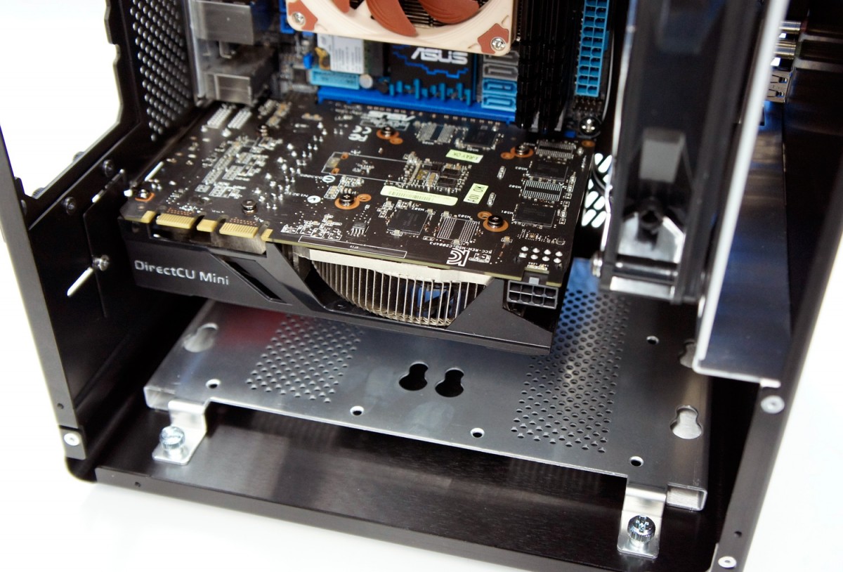 ASUS GeForce GTX 670 DirectCU Mini (2)