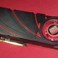 AMD Radeon R9 290X (2)
