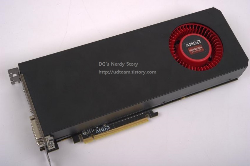 AMD Radeon R9 290X New (1)