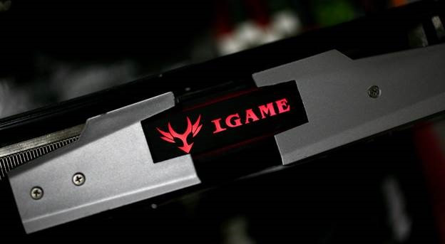 Colorful iGame GTX 1080 (2)