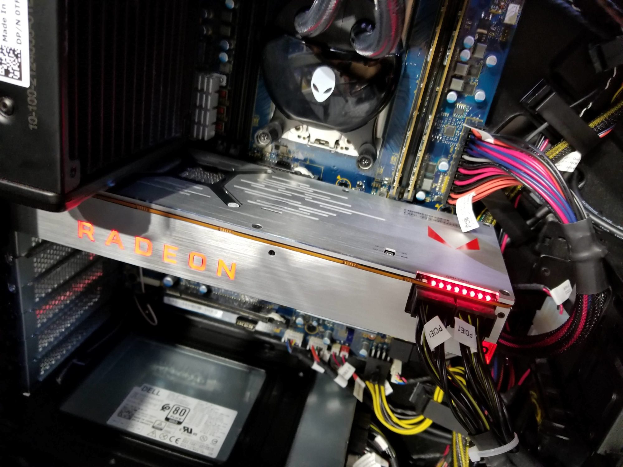 First AMD Radeon RX Vega 64 Limited 