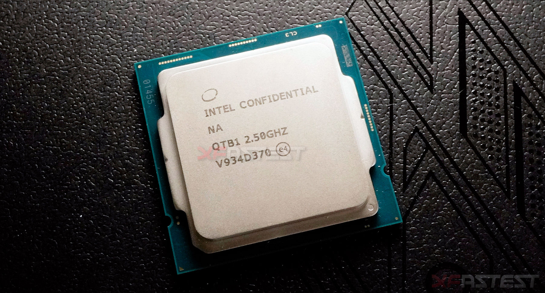 laag Psychiatrie Positief Intel Core i9-10900 (Comet Lake-S) 10-core processor pictured up close -  VideoCardz.com
