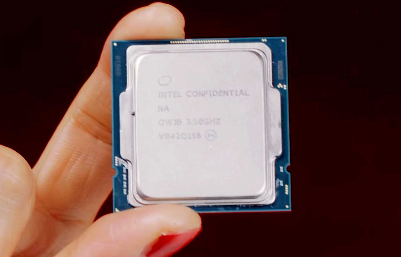Intel Core I9-11900K LGAソケット　CPU写真を参考にお願いいたします