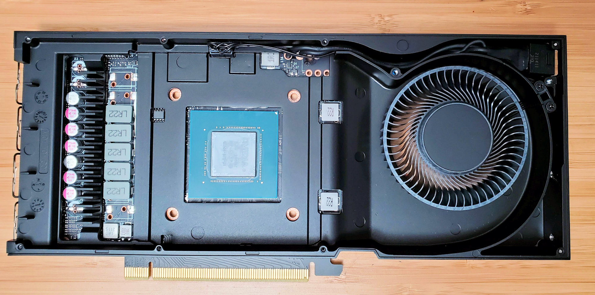 NVIDIA RTX A4000 workstation blower card with GA104-875 GPU has