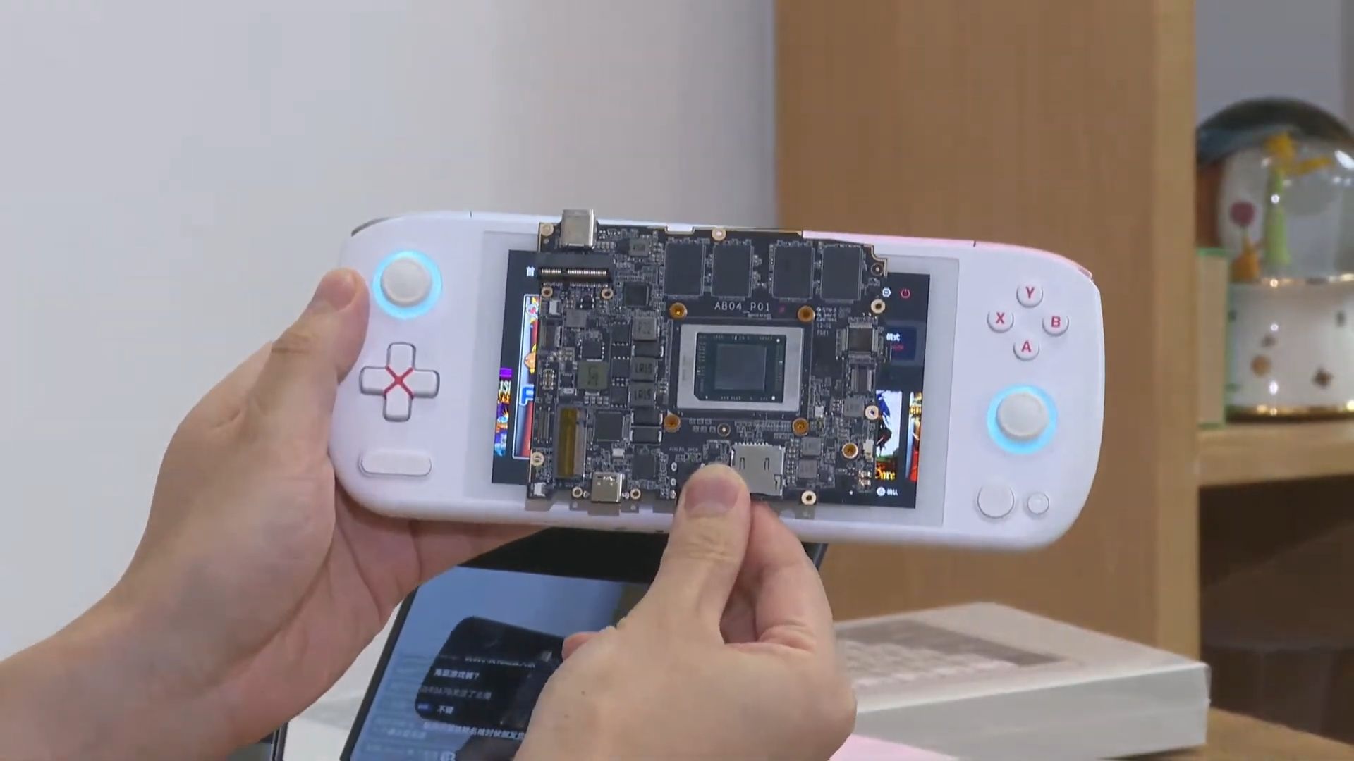 Ayaneo shows off Air Pro console small PCB design with AMD Barcelo
