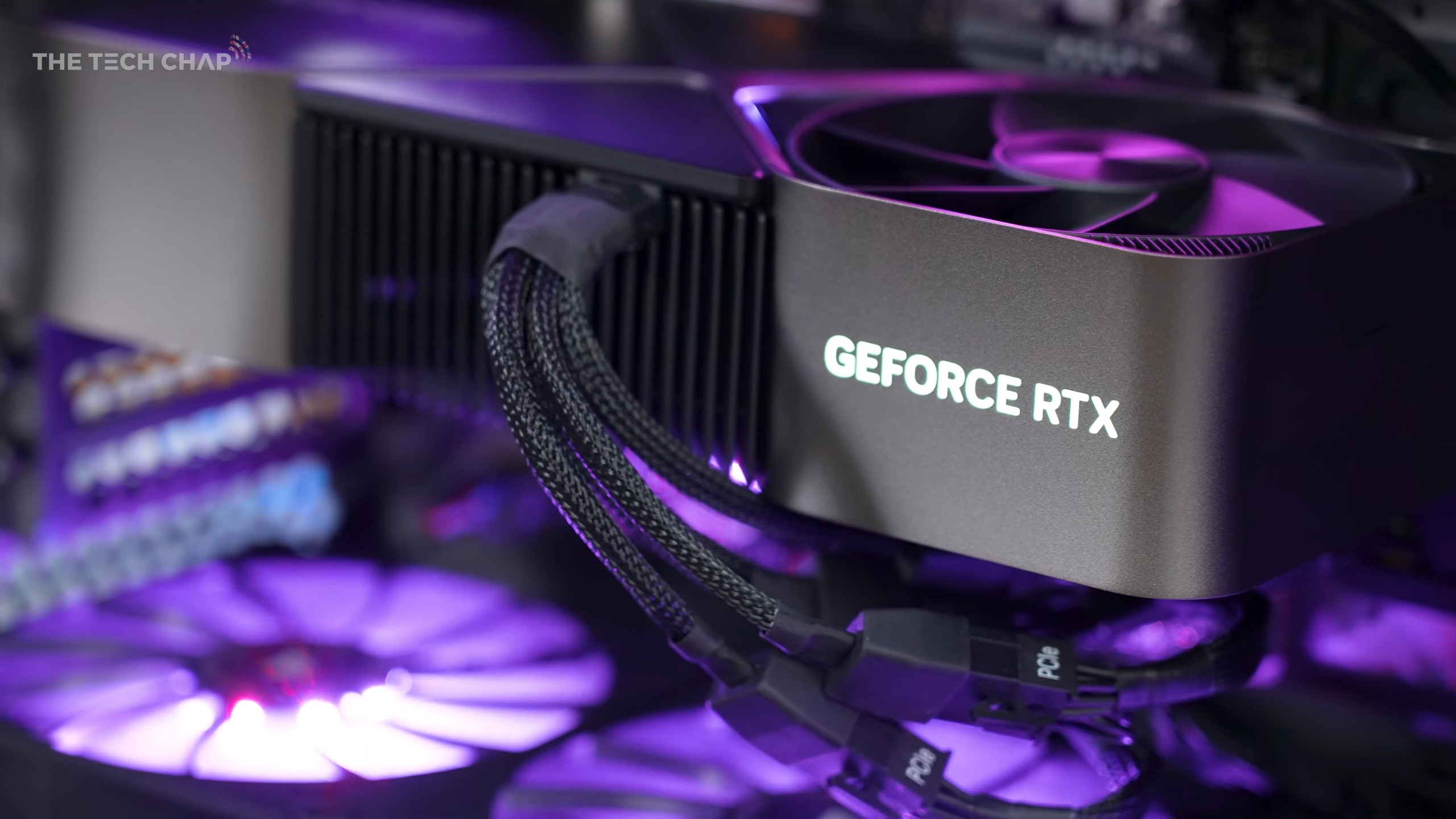 NVIDIA GeForce RTX 4090 Ti’nin 18.176 çekirdeğe ve 24 GB/24 Gb/sn belleğe sahip olduğu söyleniyor