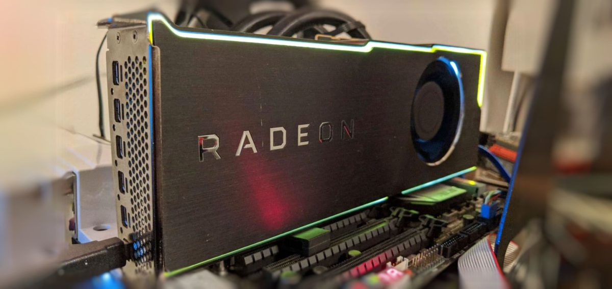 Svane Arkæolog Forsømme Never released AMD Radeon Pro prototype with full Vega 20 GPU spotted -  VideoCardz.com