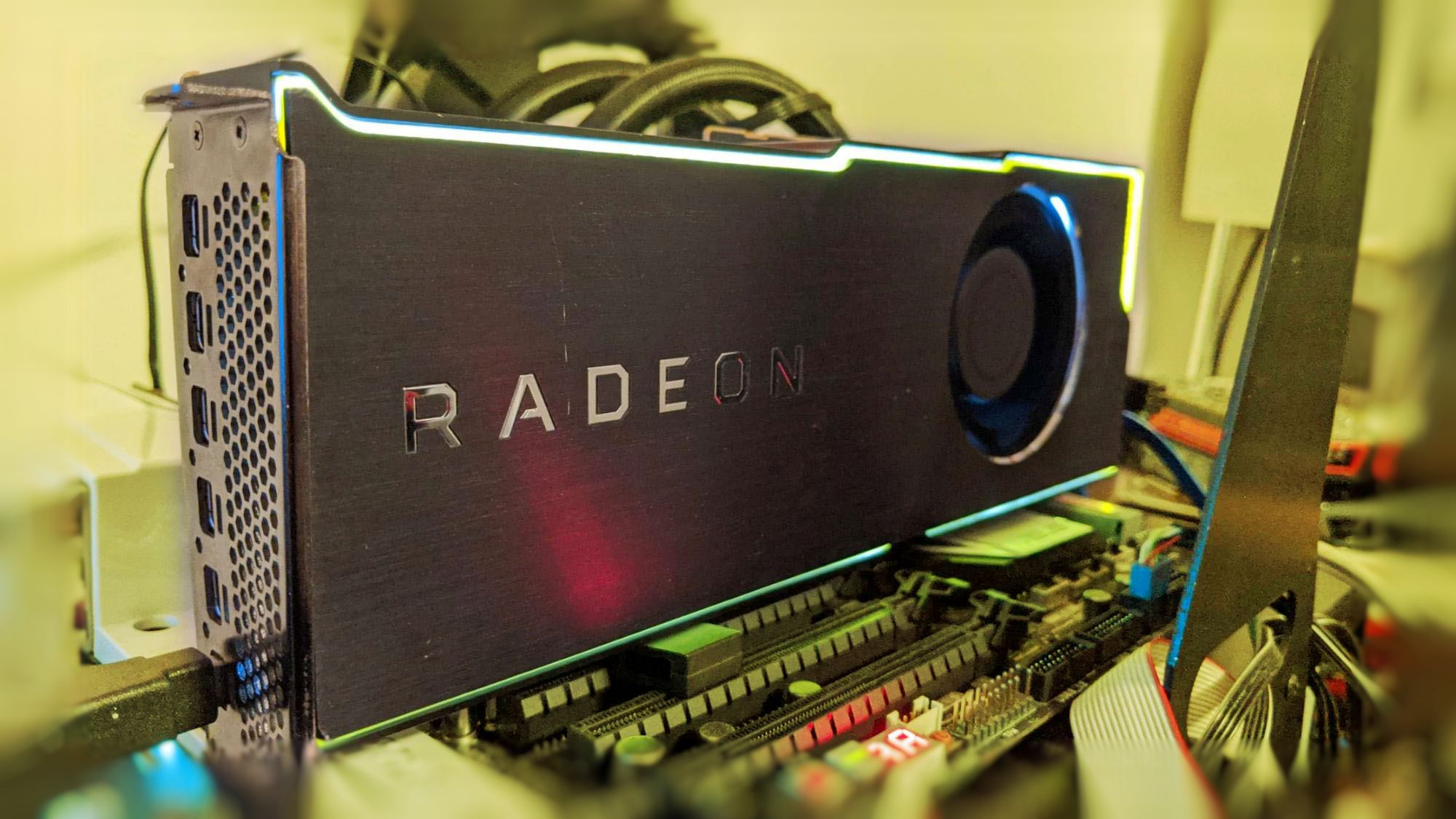 det er alt klassisk få øje på Never released AMD Radeon Pro prototype with full Vega 20 GPU spotted -  VideoCardz.com