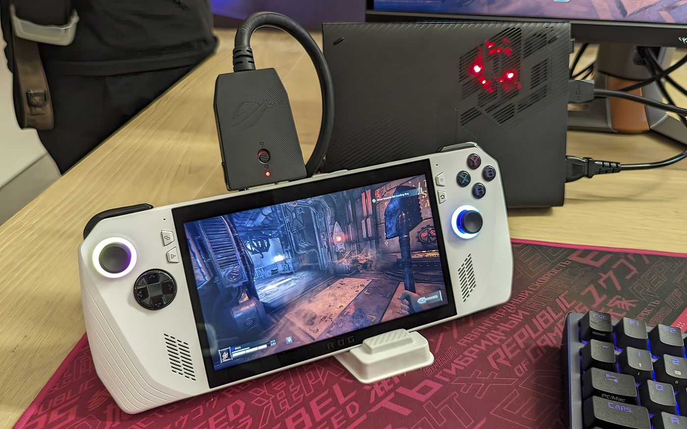 ASUS ROG Ally console prototypes have been pictured, featuring a closer  look at AMD Ryzen Z1 Extreme chip 