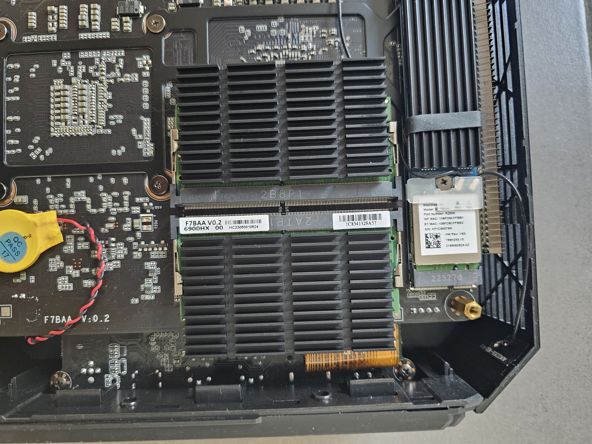 Test du Minisforum Neptune HX99G : PC de jeu compact avec AMD Ryzen 9  6900HX et Radeon RX 6600M, USB4 et Thunderbolt - Notebookcheck.fr