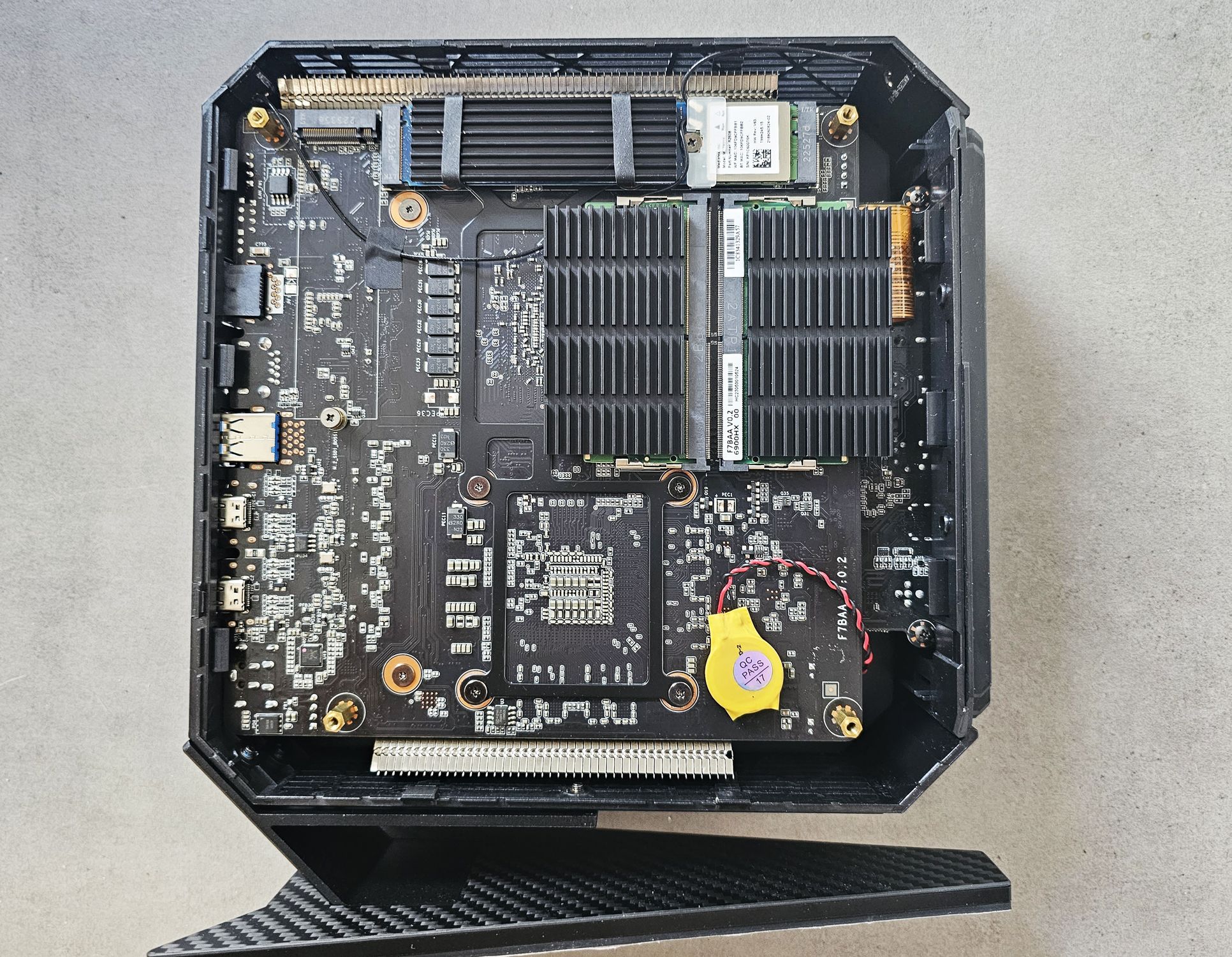 MINISFORUM HX99G is a mini PC with Ryzen 9 6900HX and Radeon RX 6600M -  Liliputing